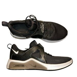 Nike Air Max Bella TR 5 Black Dark Smoke Grey Sneakers Trainers Women’s Size 7
